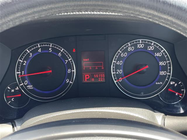 スカイラインクロスオーバー3.7 370GT FOUR タイプP 4WD