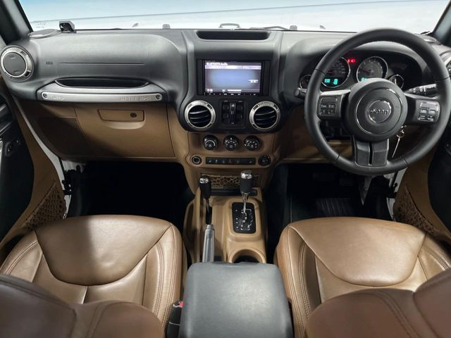 ラングラーアンリミテッド サハラ 4WD
