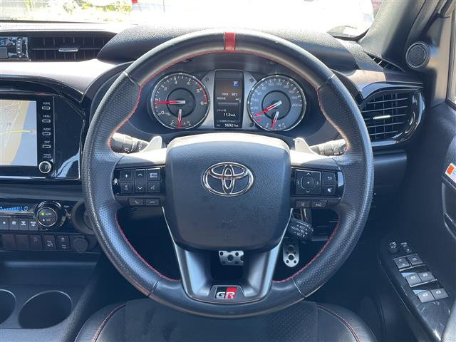 ハイラックス2.4 Z GRスポーツ ディーゼル 4WD