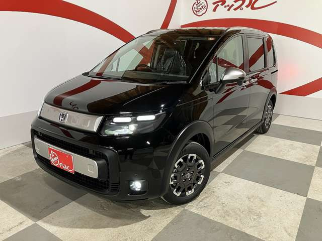 フリード1.5 e:HEV クロスター 4WD