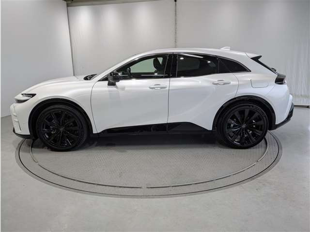 クラウンスポーツ2.5 Z E-Four 4WD