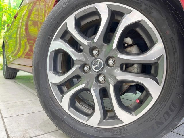 �y����16�C���`�A���~�z�C�[���z�O�ςɃ}�b�`���������A���~�z�C�[���𑕒����Ă���܂��B�e��ЊO�A���~�z�C�[����A�X�^�b�h���X�^�C�����戵�����Ă���܂��B���񂲑��k����������