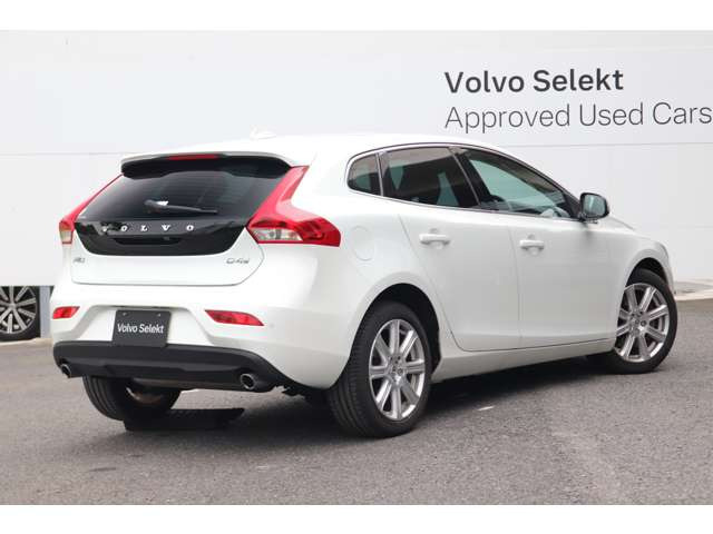 V40D4 インスクリプション ディーゼル