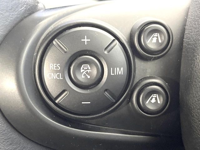 �����[�_�[�N���[�Y�R���g���[��:�O�̎ԂƂ̎Ԋԋ��������ɂƂ�A��葬�x�Ŏ������s���Ă���鎟����̃N���[�Y�R���g���[��!��ɍ������H�⎩���Ԑ�p���H�Ŏg�p����֗��ȋ@�\�ł�!