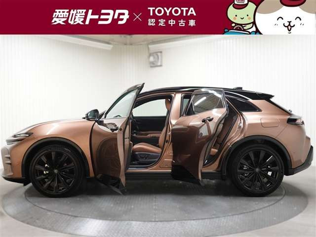クラウンスポーツ2.5 Z E-Four 4WD