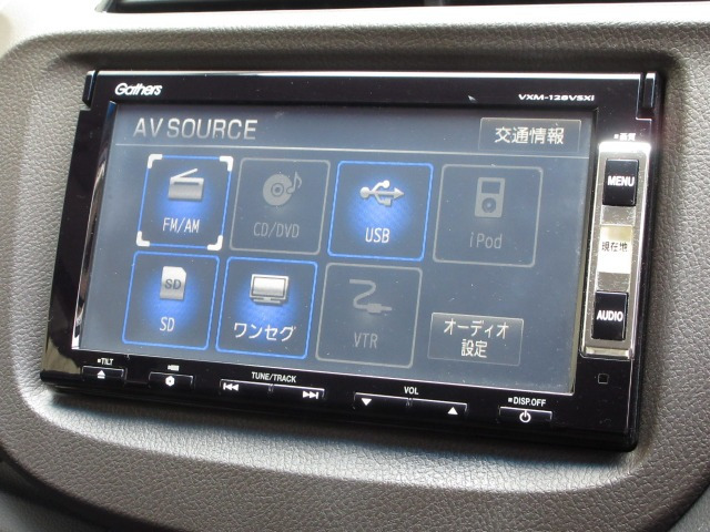フィットシャトルハイブリッド1.3 スマートセレクション ファインライン