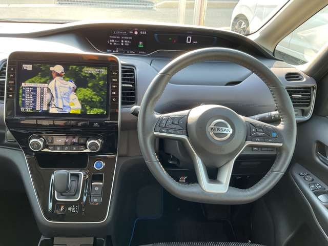 セレナ1.2 e-POWER ハイウェイスター