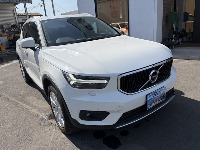 XC40T4 モメンタム