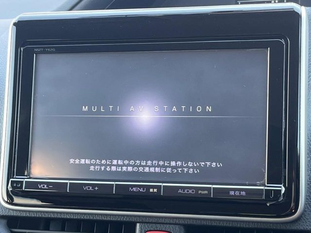 ヴォクシー2.0 ZS