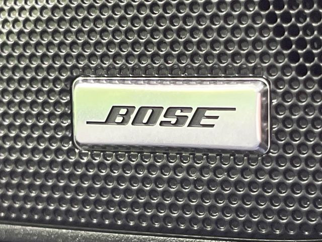 �yBOSE�T�E���h�V�X�e���z���[�J�[�I�v�V�����̍��i�ʃT�E���h�V�X�e���𓋍ځB��p�̃`���[�j���O���{���ꂽ�召�l�X�ȃX�s�[�J�[����ǎ��ȃT�E���h���t�ł��A�Տꊴ���ӂ�鉹����Ԃ����o���܂��B