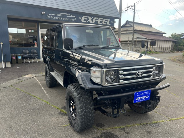 ランドクルーザー704.2 LX ディーゼル 4WD