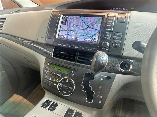 エスティマハイブリッド2.4 G レザーパッケージ 4WD