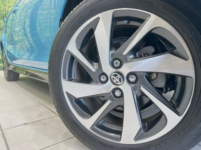 �y����16�C���`�A���~�z�C�[���z�O�ςɃ}�b�`���������A���~�z�C�[���𑕒����Ă���܂��B�e��ЊO�A���~�z�C�[����A�X�^�b�h���X�^�C�����戵�����Ă���܂��B���񂲑��k����������