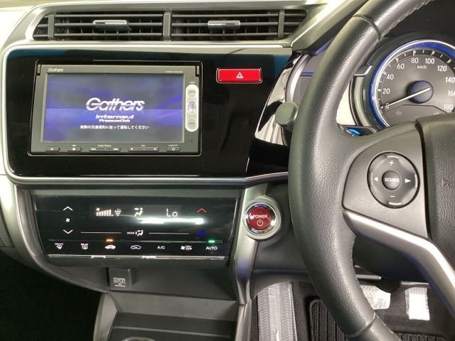 グレイス1.5 ハイブリッド LX