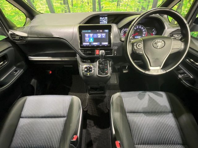 ヴォクシー2.0 ZS 煌