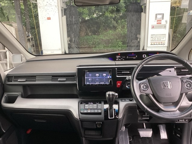 ステップワゴン1.5 スパーダ