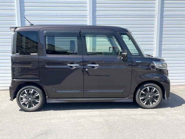 �������x�̃K���X�疌�ŝ����͂������A�㎿�ȃc���E����������B���O����_���J�����؂Ȉ��Ԃ�ی삵�A�F�����E�򉻂�h�~�B�u�e�X�v���b�V���R�[�g�v�A�u�e�v���~�b�T�R�[�g�v���炨�I�т��������܂��B