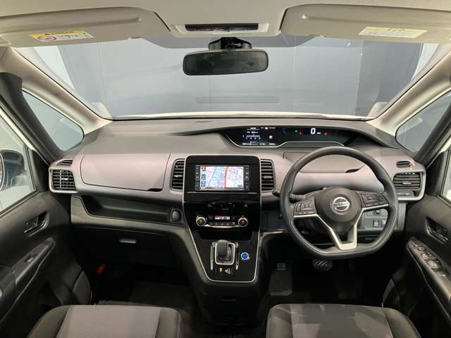 セレナ1.2 e-POWER XV