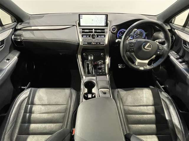 NX300h Fスポーツ 4WD