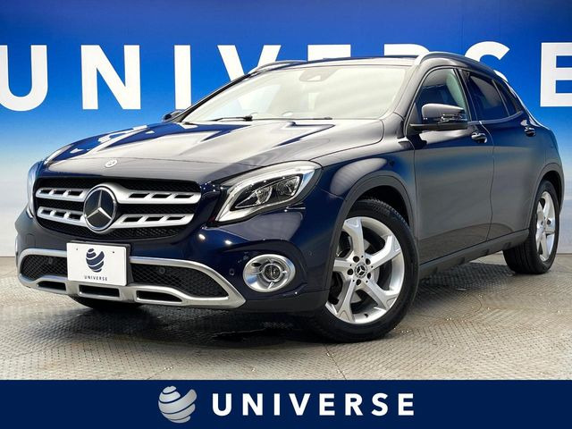GLAクラスGLA220 4マチック 4WD