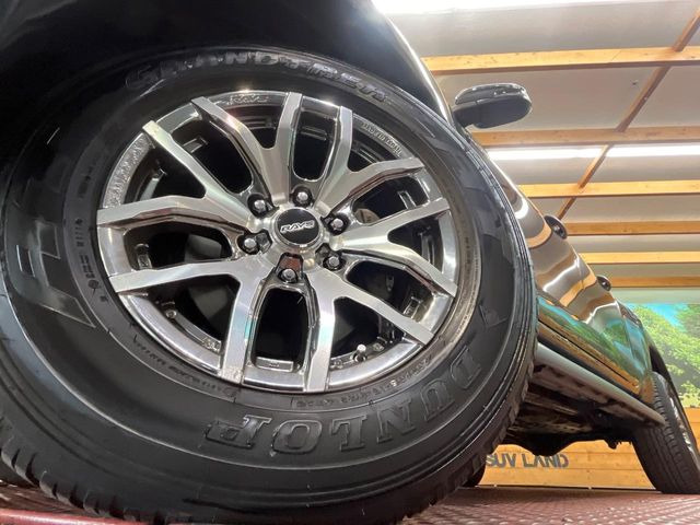 �y17�C���`�A���~�z�C�[���z�O�ςɃ}�b�`�����A���~�z�C�[���𑕒����Ă���܂��B�e��A���~�z�C�[����A�X�^�b�h���X�^�C�����戵�����Ă���܂��B���񂲑��k����������