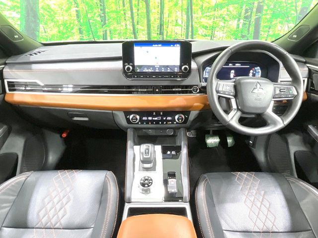 アウトランダーPHEV 2.4 P 4WD