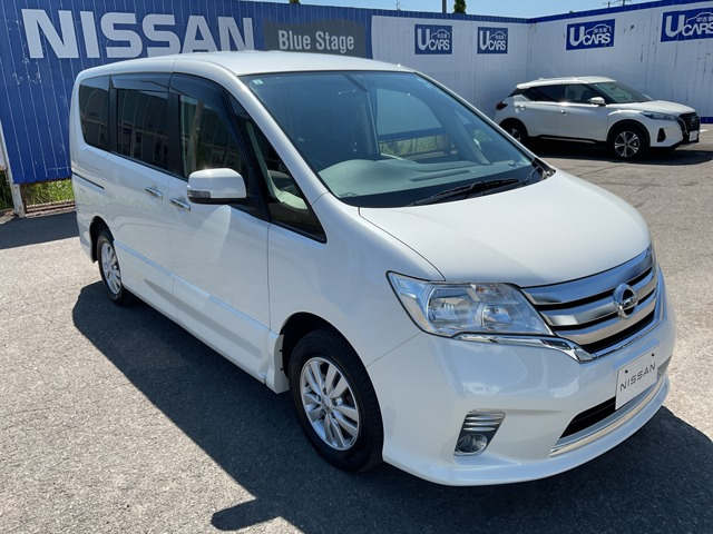 セレナ2.0 ハイウェイスター 4WD