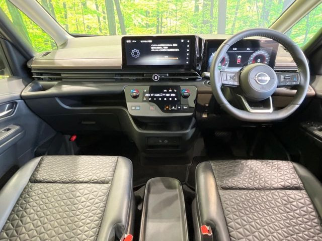 セレナ1.4 e-POWER ハイウェイスターV