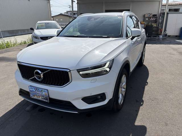 XC40T4 モメンタム