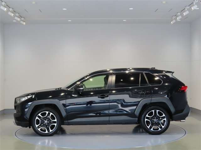 RAV42.0 アドベンチャー 4WD