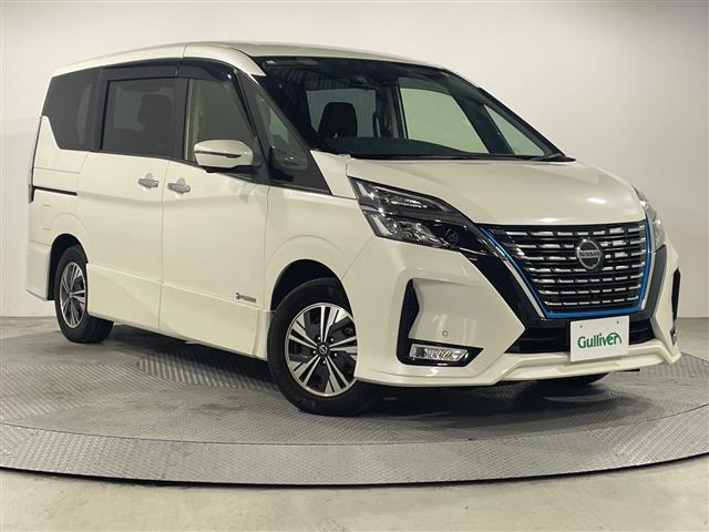 セレナ1.2 e-POWER ハイウェイスターV