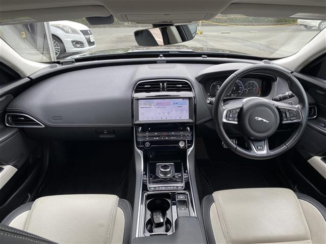 XE2.0 Rスポーツ ディーゼル