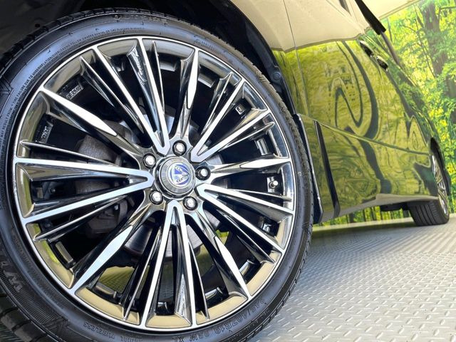 �y19�C���`�A���~�z�C�[���z�O�ςɃ}�b�`�����A���~�z�C�[���𑕒����Ă���܂��B�e��A���~�z�C�[����A�X�^�b�h���X�^�C�����戵�����Ă���܂��B���񂲑��k����������