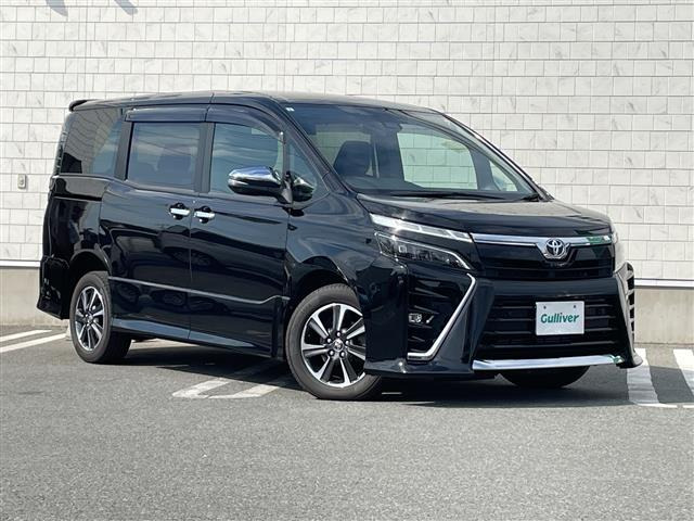 ヴォクシー2.0 ZS 煌III 4WD