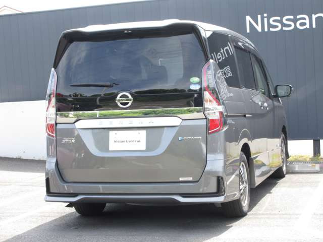 セレナ1.2 e-POWER ハイウェイスターV