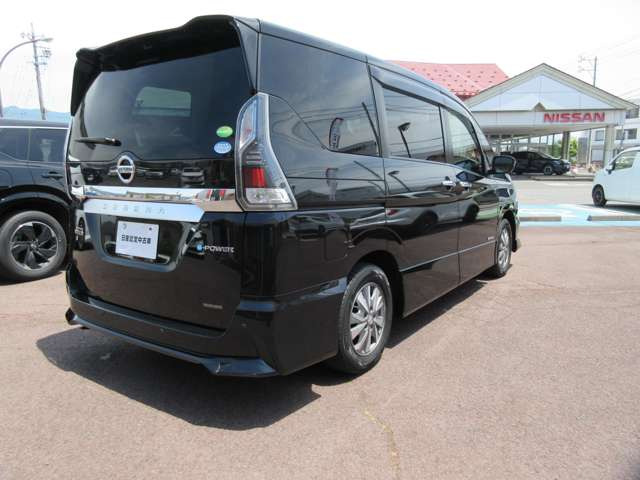 セレナ1.2 e-POWER ハイウェイスター