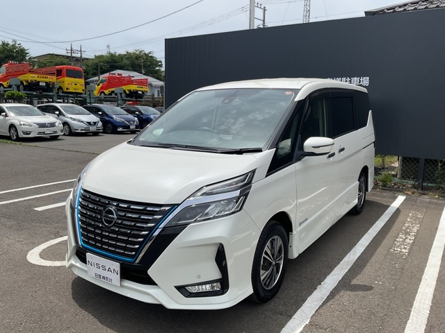 セレナ1.2 e-POWER ハイウェイスターV