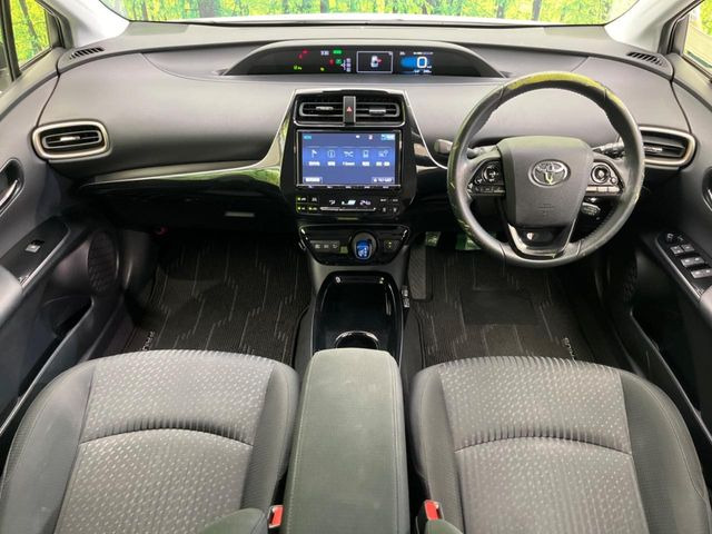 プリウス1.8 S セーフティ プラス ツートーン
