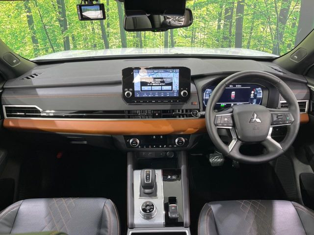 アウトランダーPHEV 2.4 P 4WD