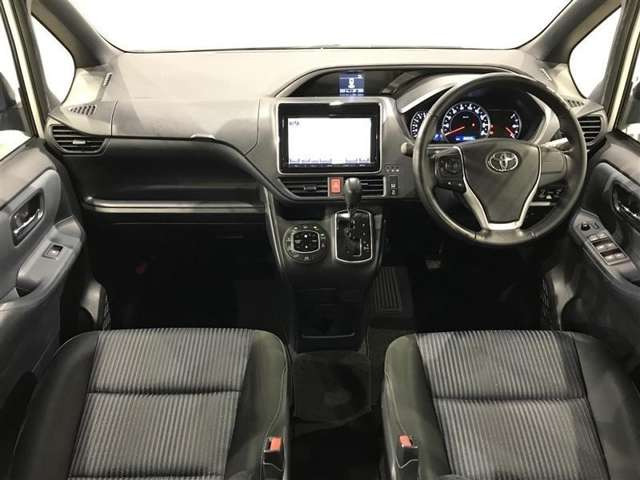 ヴォクシー2.0 ZS 煌