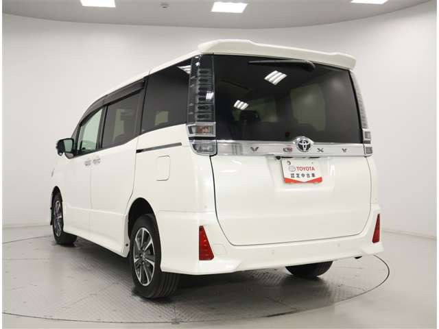 ヴォクシー2.0 ZS 煌III 4WD