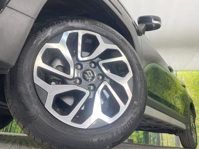 �y�����A���~�z�C�[���z�O�ςɃ}�b�`���������A���~�z�C�[���𑕒����Ă���܂��B�e��ЊO�A���~�z�C�[����A�X�^�b�h���X�^�C�����戵�����Ă���܂��B���񂲑��k����������