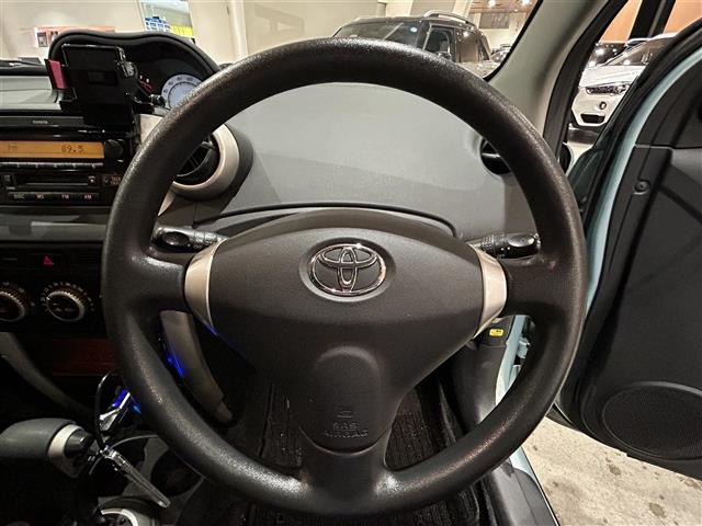 ist1.5 F Lエディション HIDセレクションII 4WD