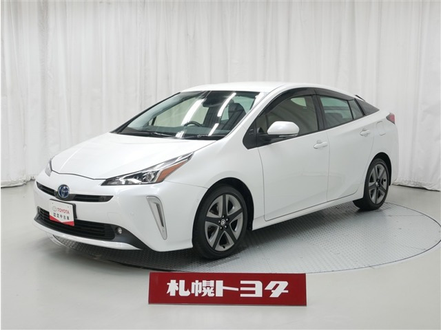 プリウス1.8 A ツーリングセレクション E-Four 4WD
