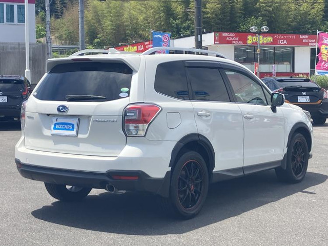フォレスター2.0 エックスブレイク 4WD