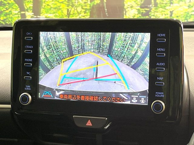 【バックカメラ】駐車時に後方がリアルタイム映像で確認できます。大型商業施設や立体駐車場での駐車時や、夜間のバック時に大活躍!運転スキルに関わらず、今や必須となった装備のひとつです!