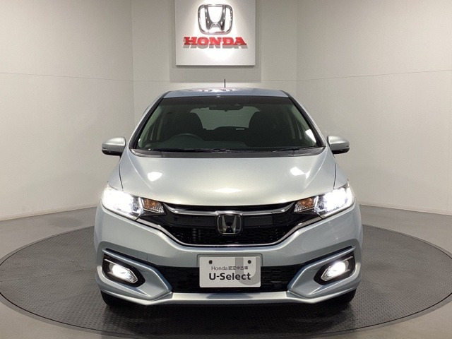 フィット1.3 13G L ホンダセンシング 4WD