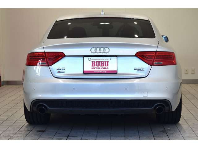A5スポーツバック2.0 TFSI クワトロ Sラインパッケージ 4WD