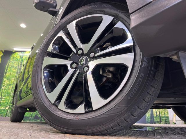 �y����17�C���`�A���~�z�C�[���z�O�ςɃ}�b�`���������A���~�z�C�[���𑕒����Ă���܂��B�e��ЊO�A���~�z�C�[����A�X�^�b�h���X�^�C�����戵�����Ă���܂��B���񂲑��k����������