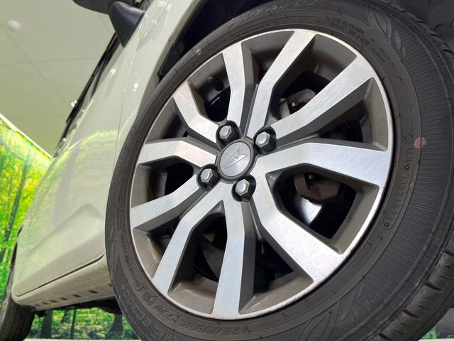 �y����15�C���`�A���~�z�C�[���z�O�ςɃ}�b�`���������A���~�z�C�[���𑕒����Ă���܂��B�e��ЊO�A���~�z�C�[����A�X�^�b�h���X�^�C�����戵�����Ă���܂��B���񂲑��k����������